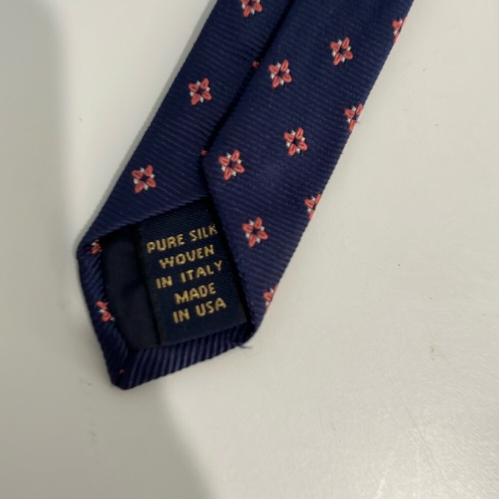 Brooks Brothers Pure Silk Navy Pink Print Silk Tie Stain‎ Resistant Floral Italy - Picture 5 of 5